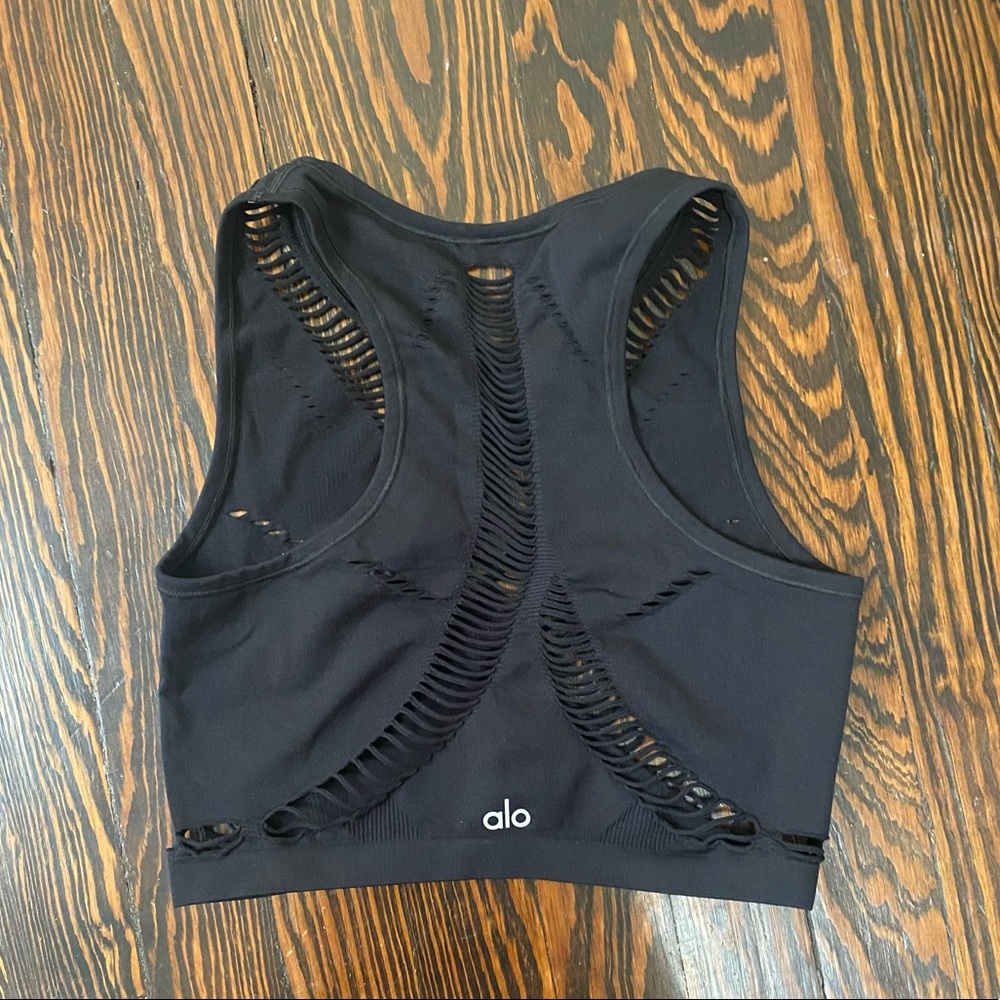 ALO crop top